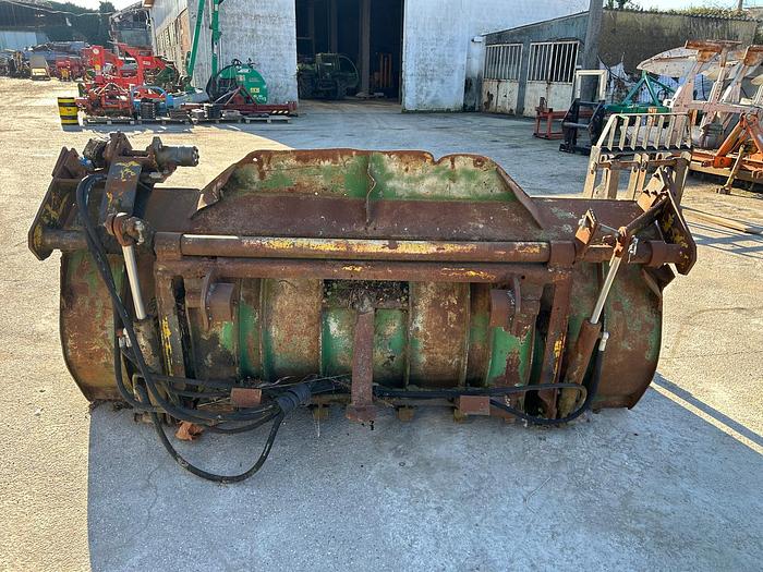 Usato Benna con sega da balloni da 2,50m