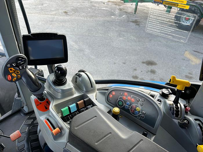 Usato New Holland T 7.185 autocommand