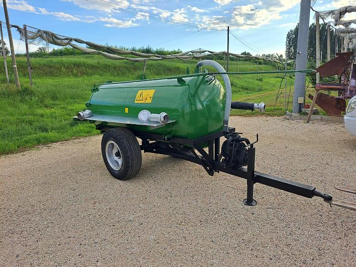 Usato Botte liquame 20 q marca Menegari