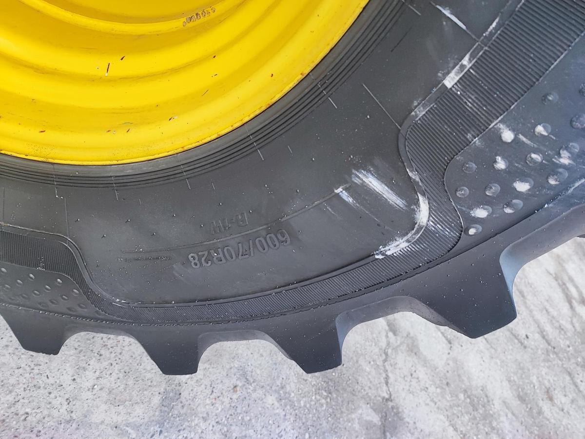 Usato John Deere 6210R-CAMBIO E MOTORE RIFATTO