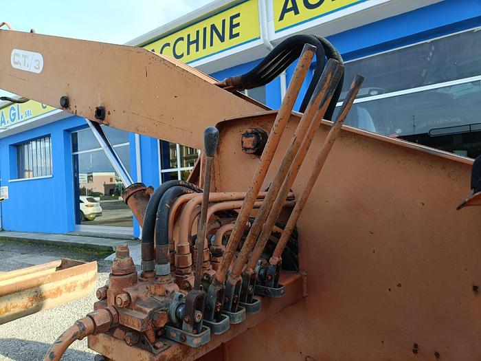 Usato Caricaletame Tomenzoli trainato- staffe idrauliche