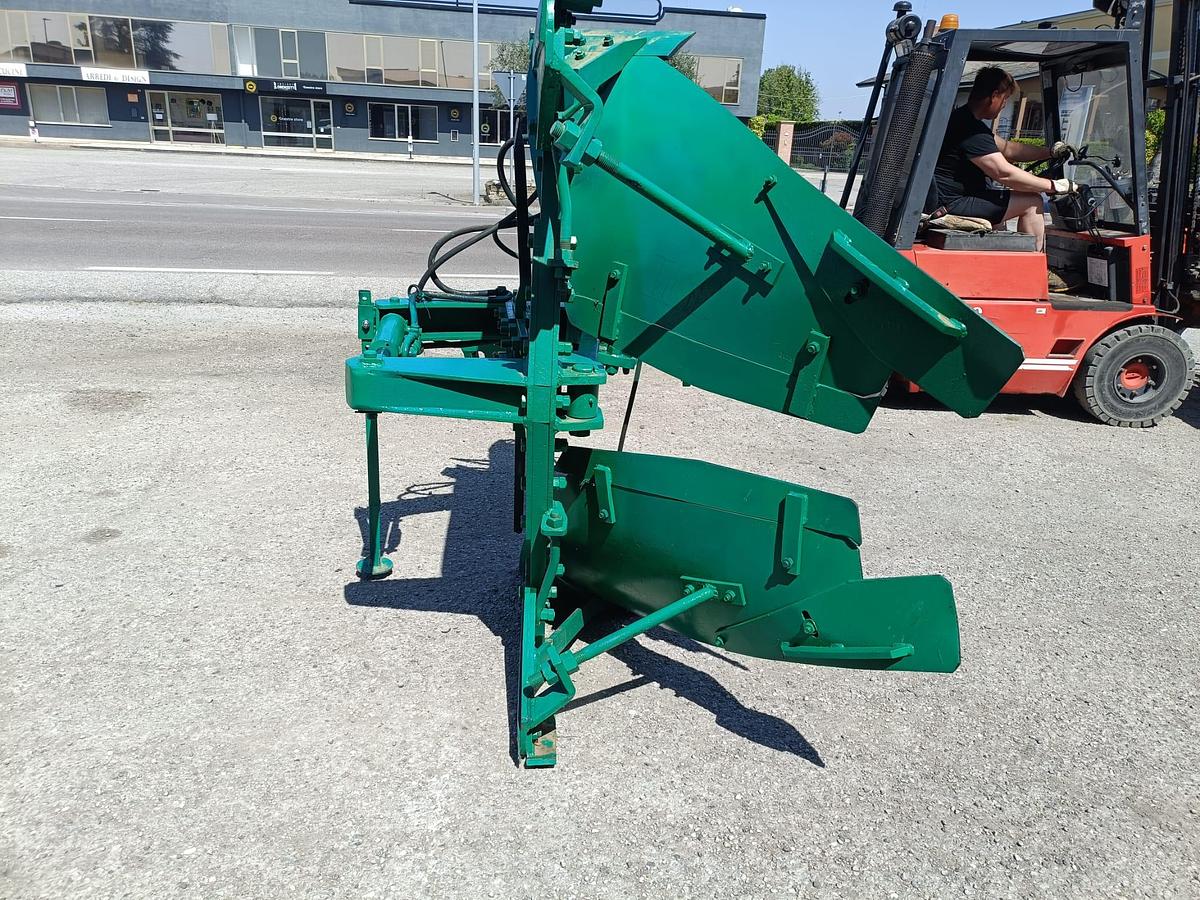 Usato aratro monovomere voltaorecchio Lago tutto idraulico