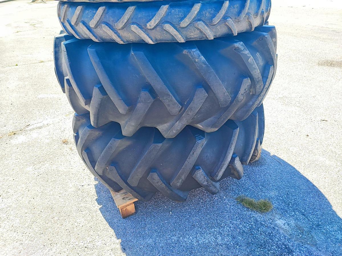 Usato Gomme varie con cerchio o senza