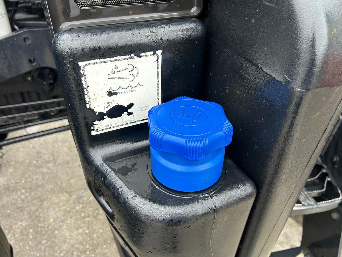 Usato New Holland T 7.210- soll. e PTO anteriori