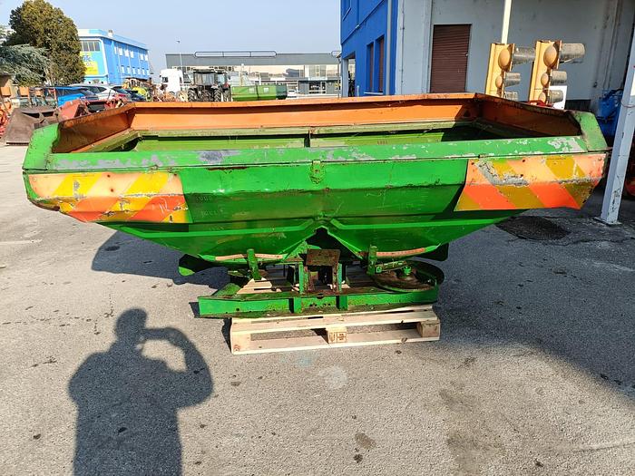 Usato Spandiconcime Amazone a doppio girante senza ventole