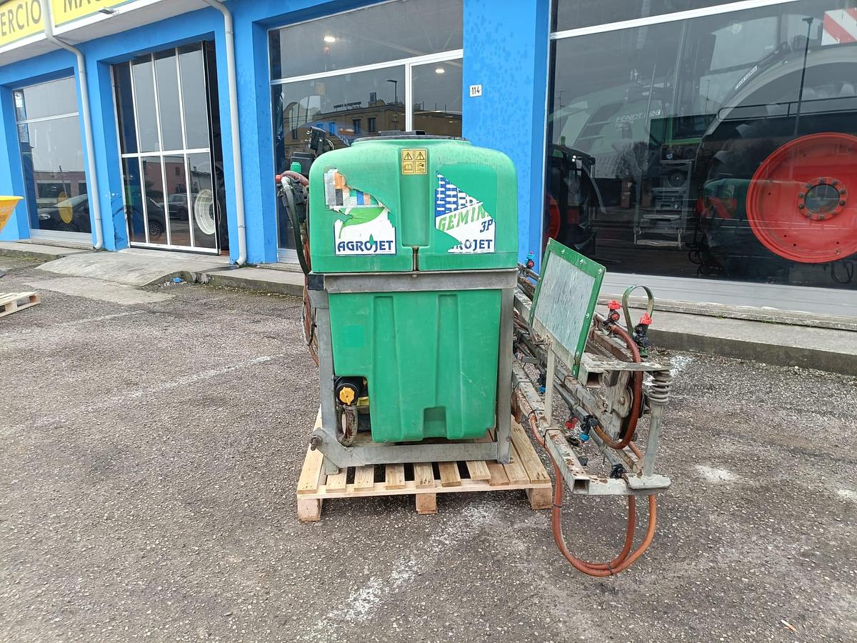 Usato botte da diserbo Caffini da 6q con barre