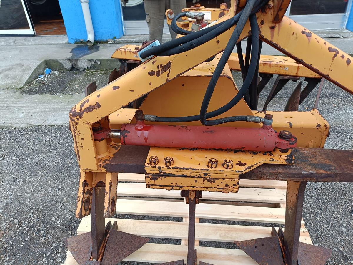 Usato ripper disco Oesse mod 6D idraulico-per vigneto o frutteto