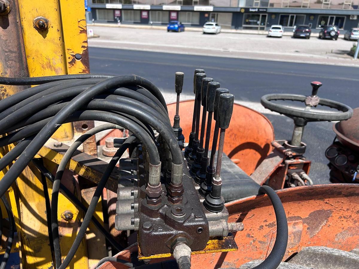 Usato om 35 40 R con zollatrice Mac Bert 650
