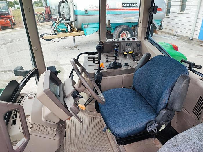 Usato John Deere 6130 caricatore Mailleux T408