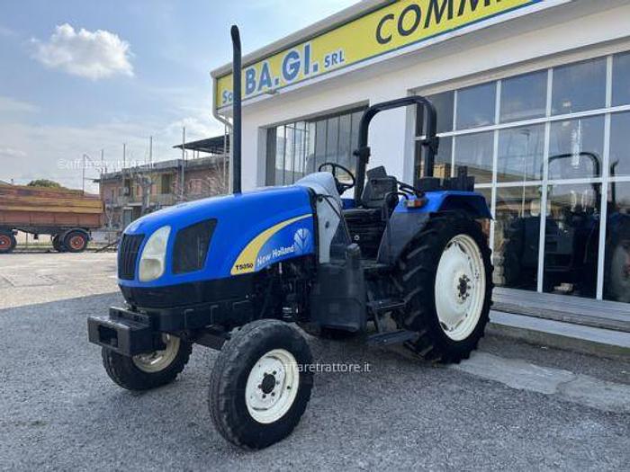 Usato 2009 New Holland T5050