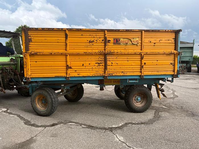 Usato Rimorchio agricolo Carraro ribaltabile trilaterale