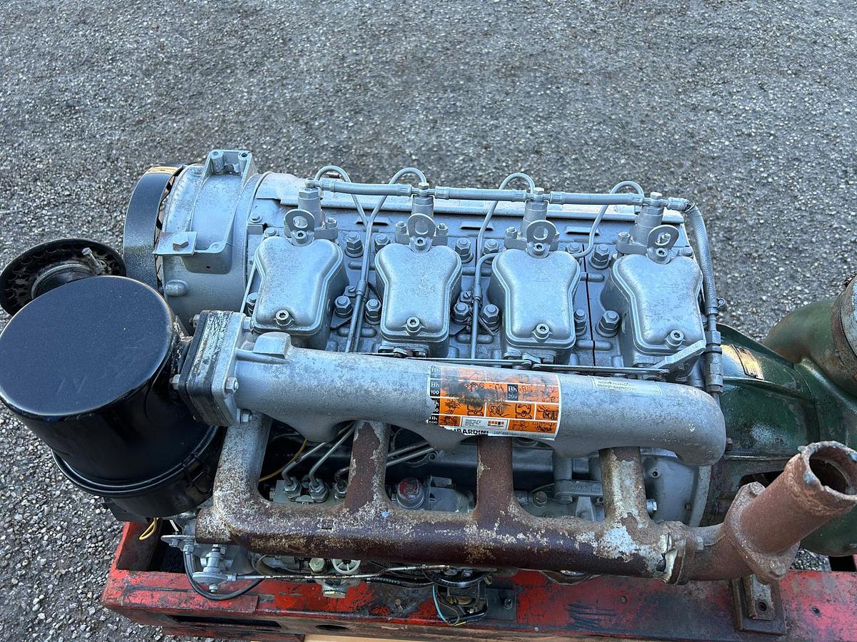 Usato Gruppo con motore Lombardini 4 cilindri 5LD825-4