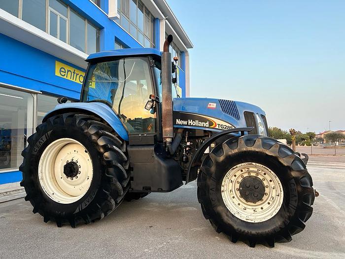 Usato New Holland TG 285 ponte anteriore sospeso- CV 315