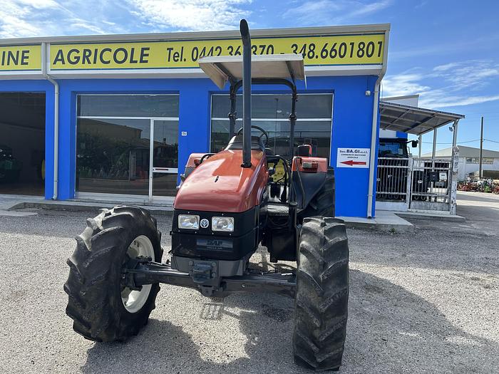 Usato New Holland L 85- CV 85- Cilindri 4- anno 1998