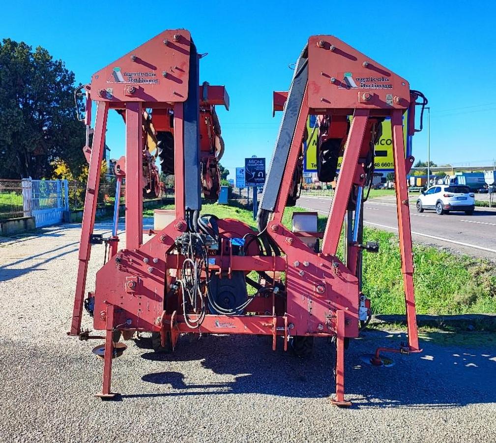 Usato Seminatrice Agricola Italiana 8 file a dischi