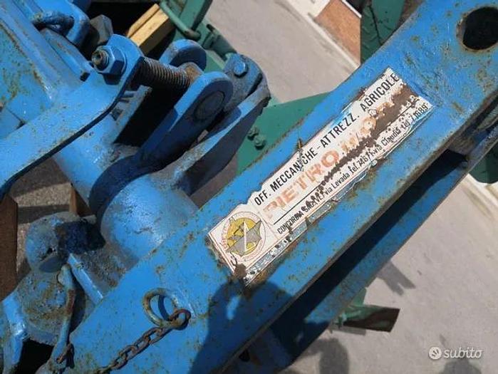 Usato Aratro monovomere Pietro Moro