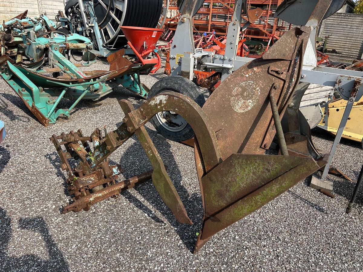 Usato Aratro monovomere singolo Cesari