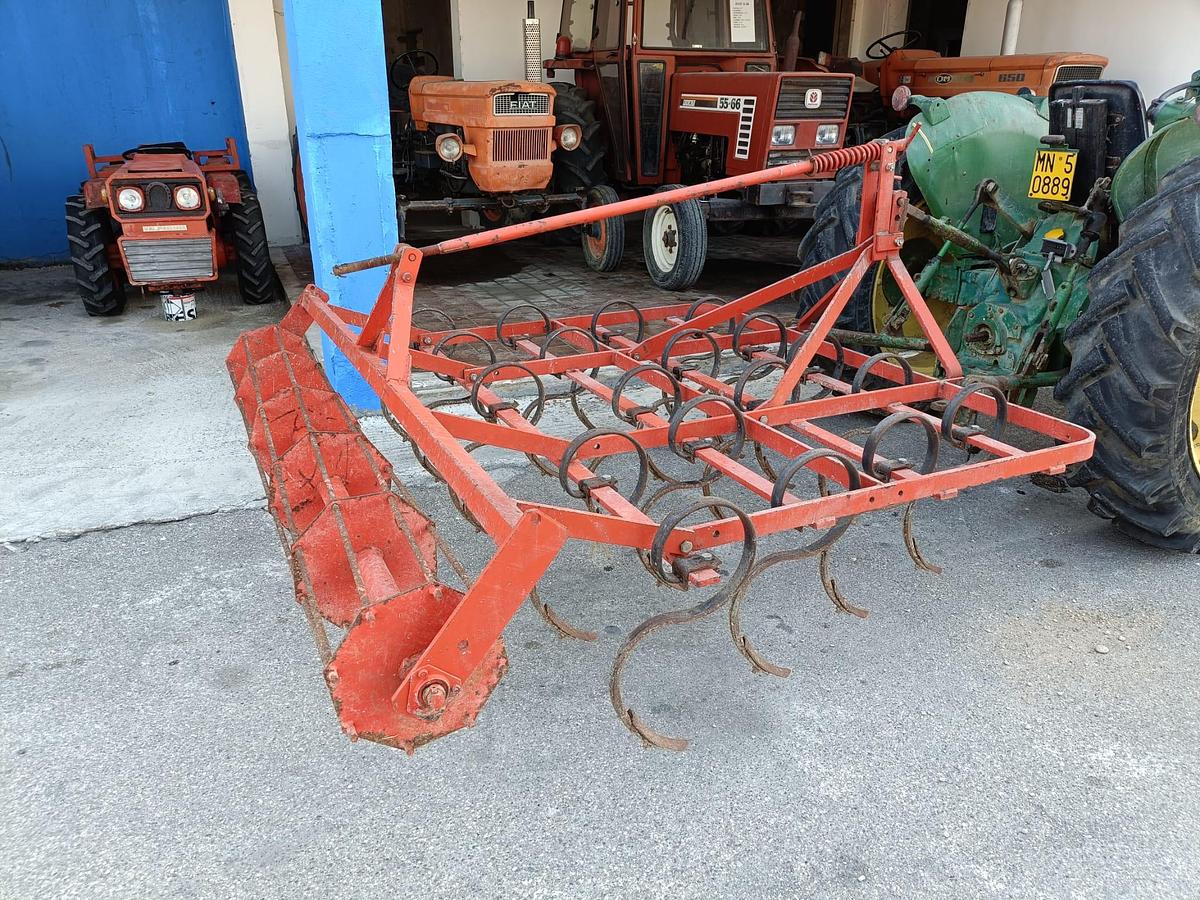 Usato Vibrocoltivatore con rullo da 2 metri