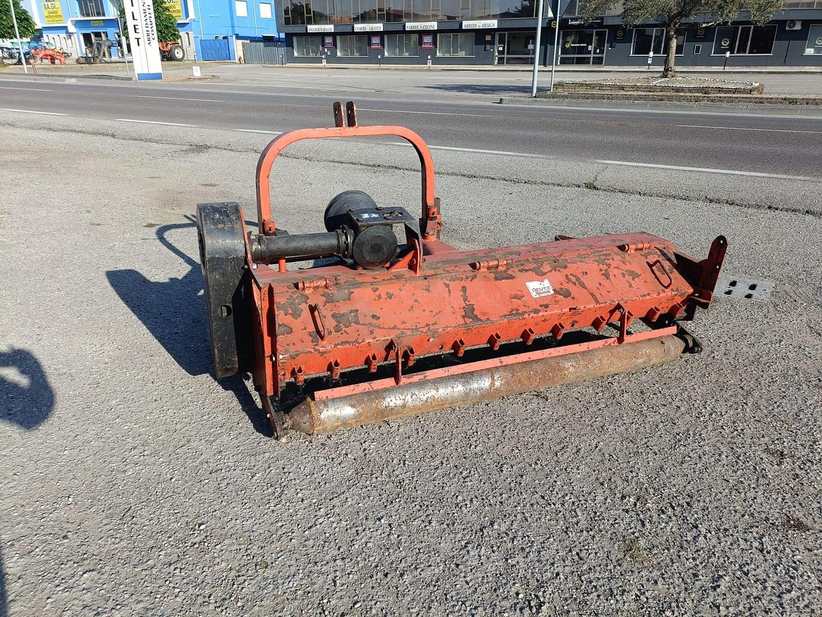 Usato trincia Faustini a mazze da 2m
