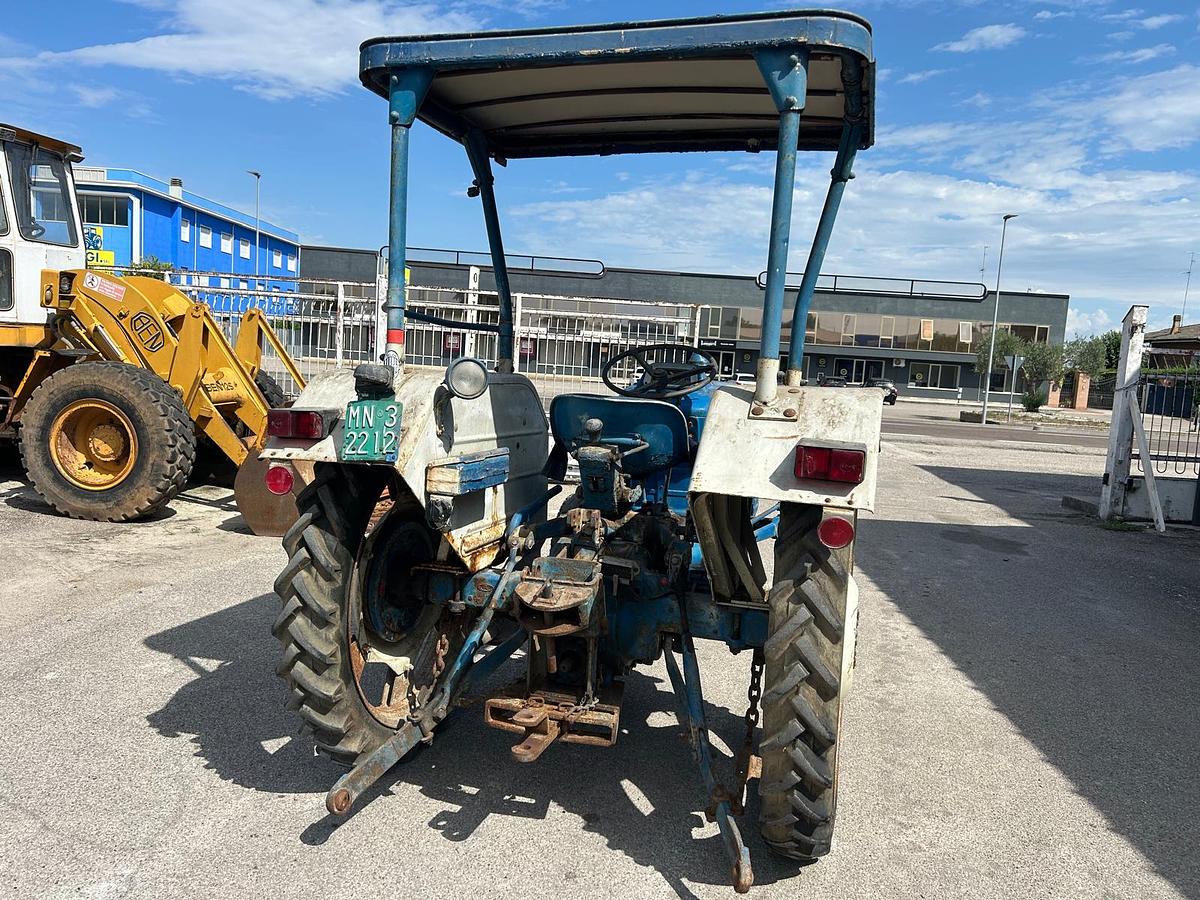 Usato Ford 3000 arco di protezione con tettuccio