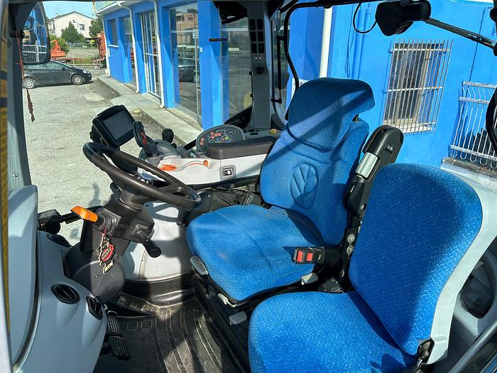 Usato New Holland T7040 autocommand- fr. aria e olio