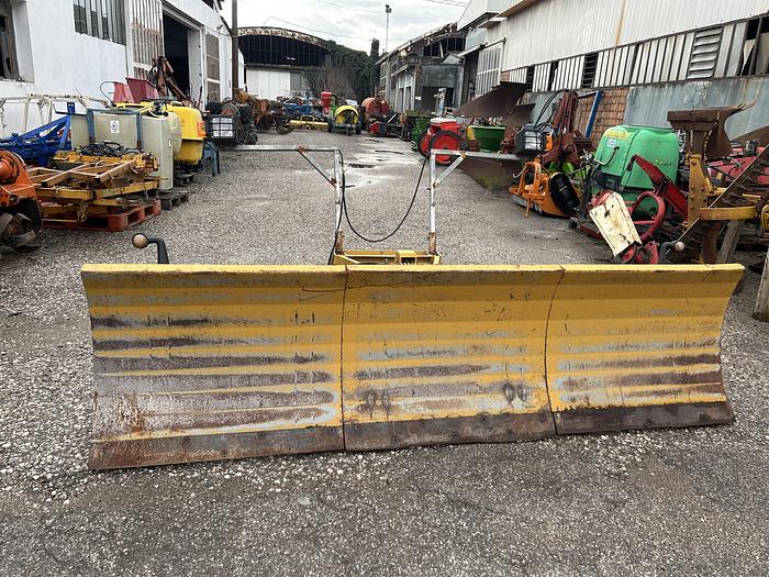 Usato Pala da neve Maran Ardolino- 4 metri- regolabile