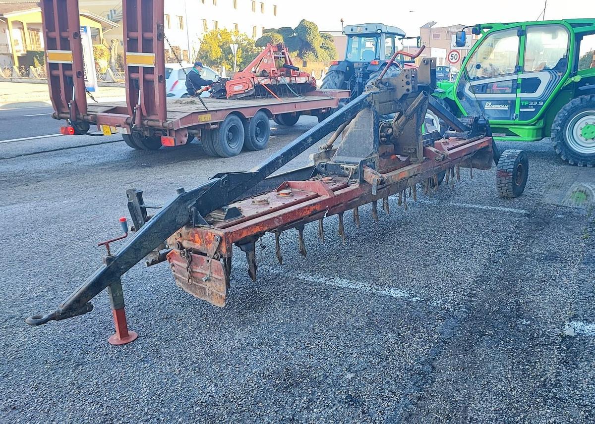 Usato Erpice rotante Schwartz 4m revisionato