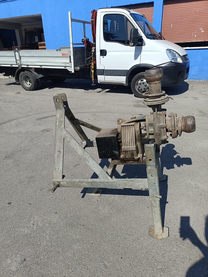 Usato pompa Caprari mec D 265 con cavalletto
