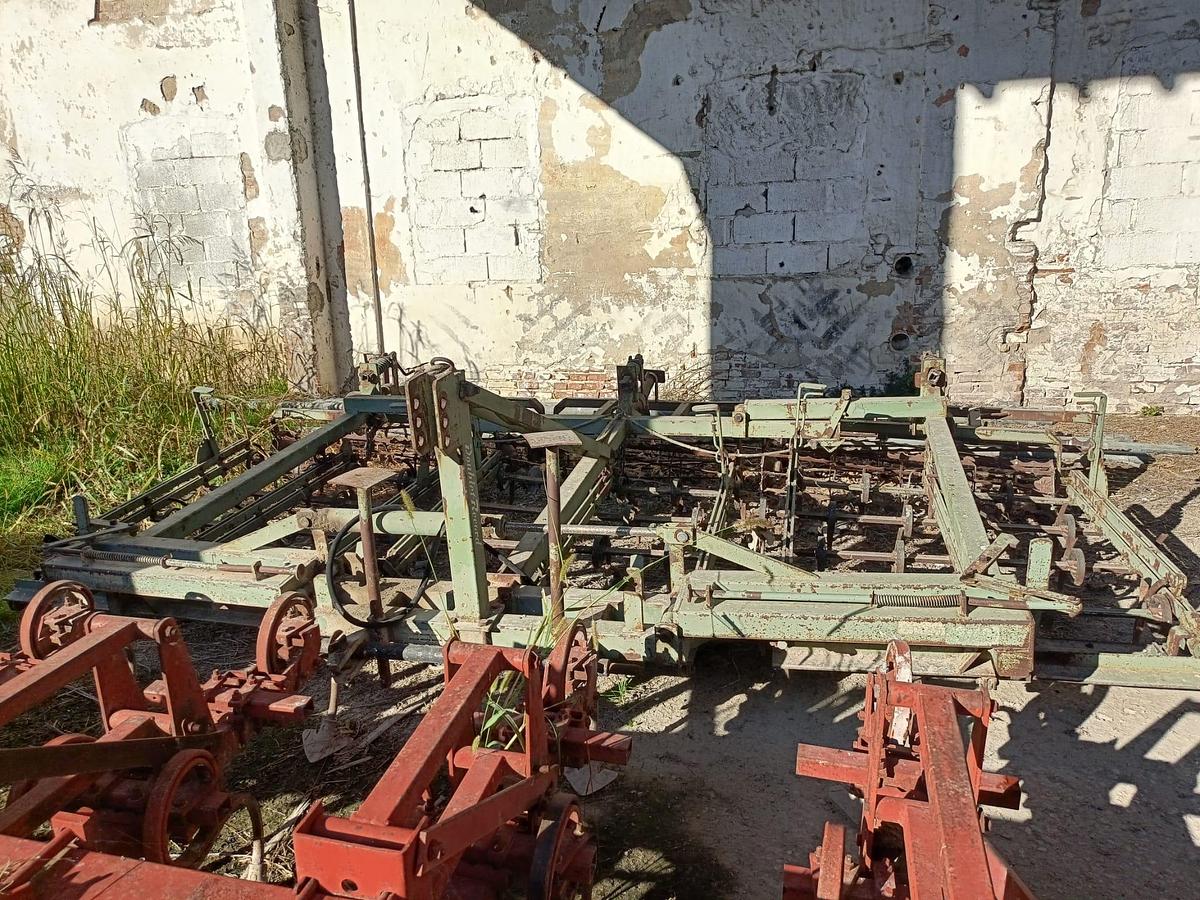 Usato Vibrocoltivatore Doublet Record- pieghevole idraulicamente