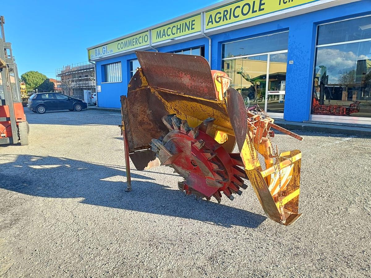 Usato Scava fossi marca Bigi idraulico