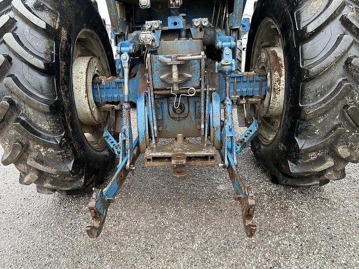 Usato Ford TW10- CV 130- 6 cilindri- anno 1983