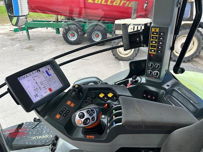 Usato Claas Axion 870-CV 300-sollevatore e PTO anteriore