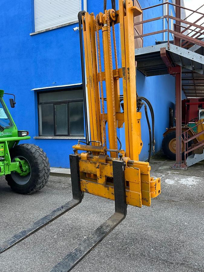 Usato Muletto posteriore con forche- alt 3,50m