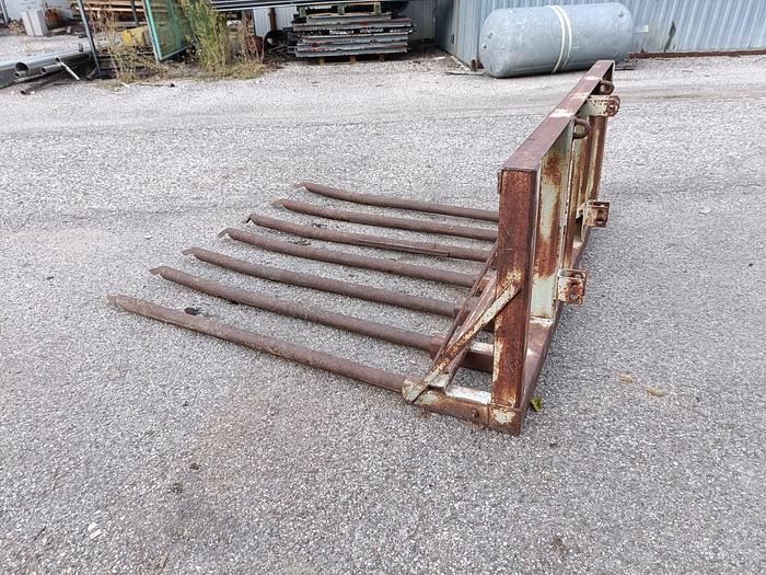 Usato Forconi vari per trattore agricolo