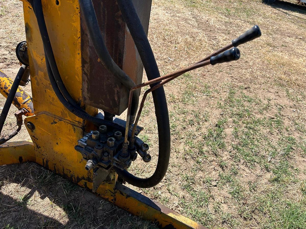 Usato Caricatore John Deere con benna