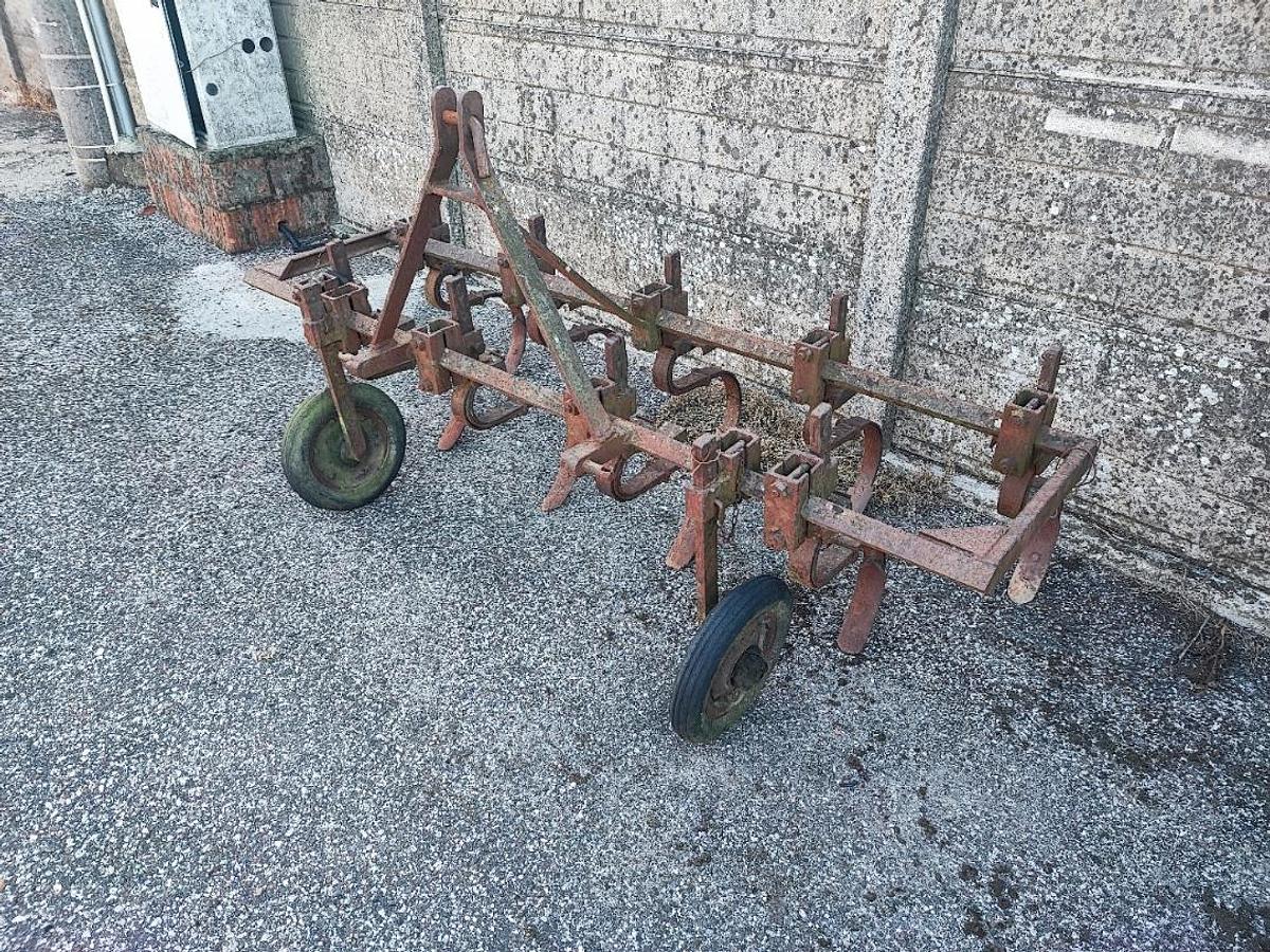 Usato Estirpatore preparatore 9 ancore 2 m