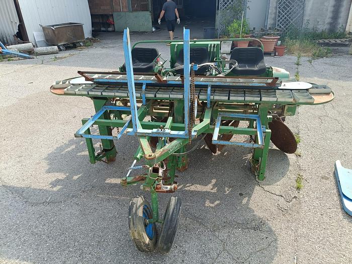 Usato Piantapatate a 3 file marca Castelli