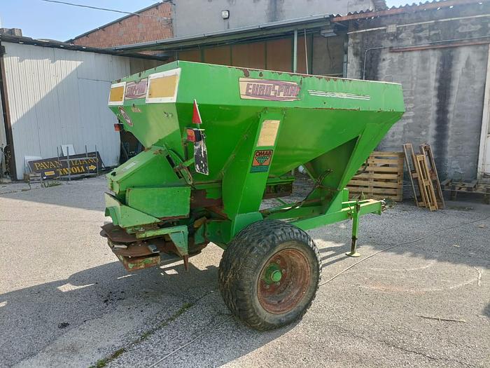 Usato Spandiconcime trainato Eurospand da 12q con catene