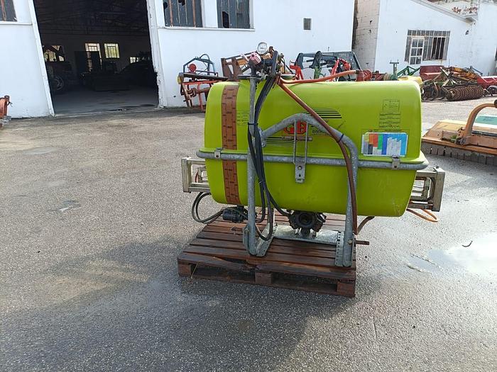 Usato Botte per diserbo GB da 4,5q con barra da 10m