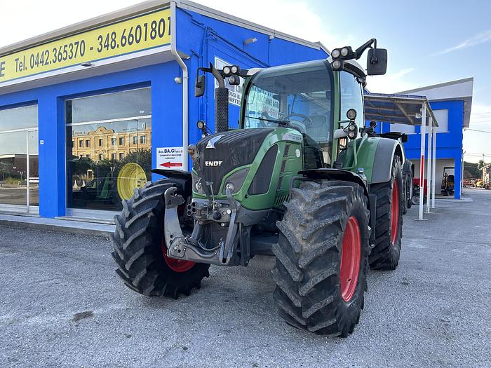 Usato Fendt 512 con cambio Vario e TMS- ore 6500