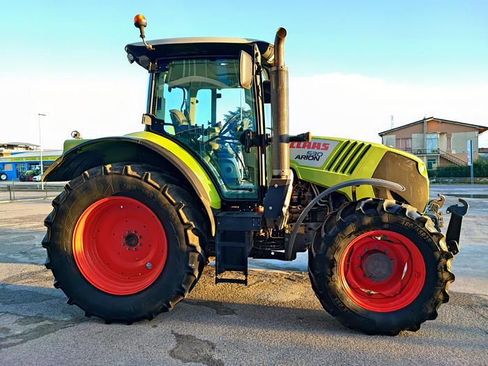 Usato Claas Arion 530 - soll. anteriore - PTO anteriore