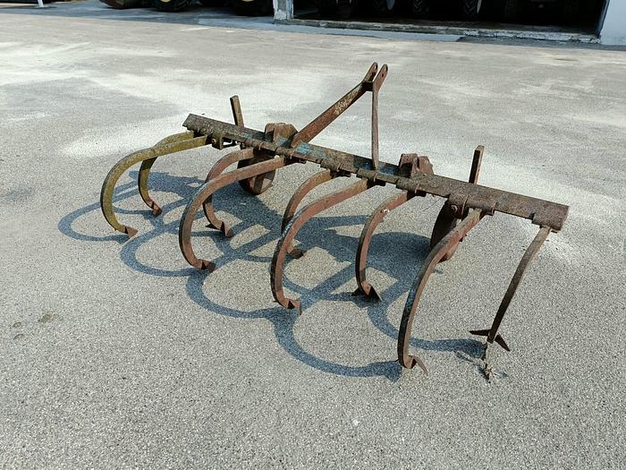 Usato Estirpatore Spedo con ruote larghezza 2,20m