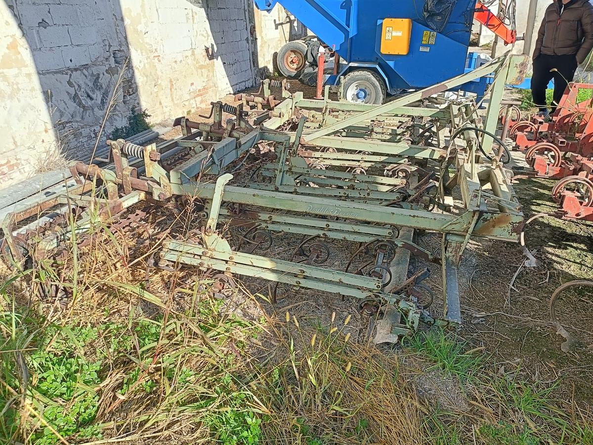 Usato Vibrocoltivatore Doublet Record- pieghevole idraulicamente