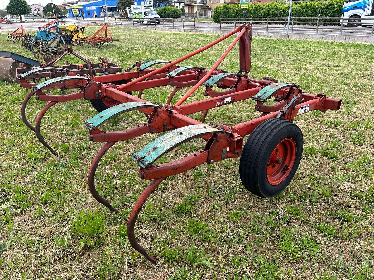 Usato Preparatore pesante Kverneland 3m