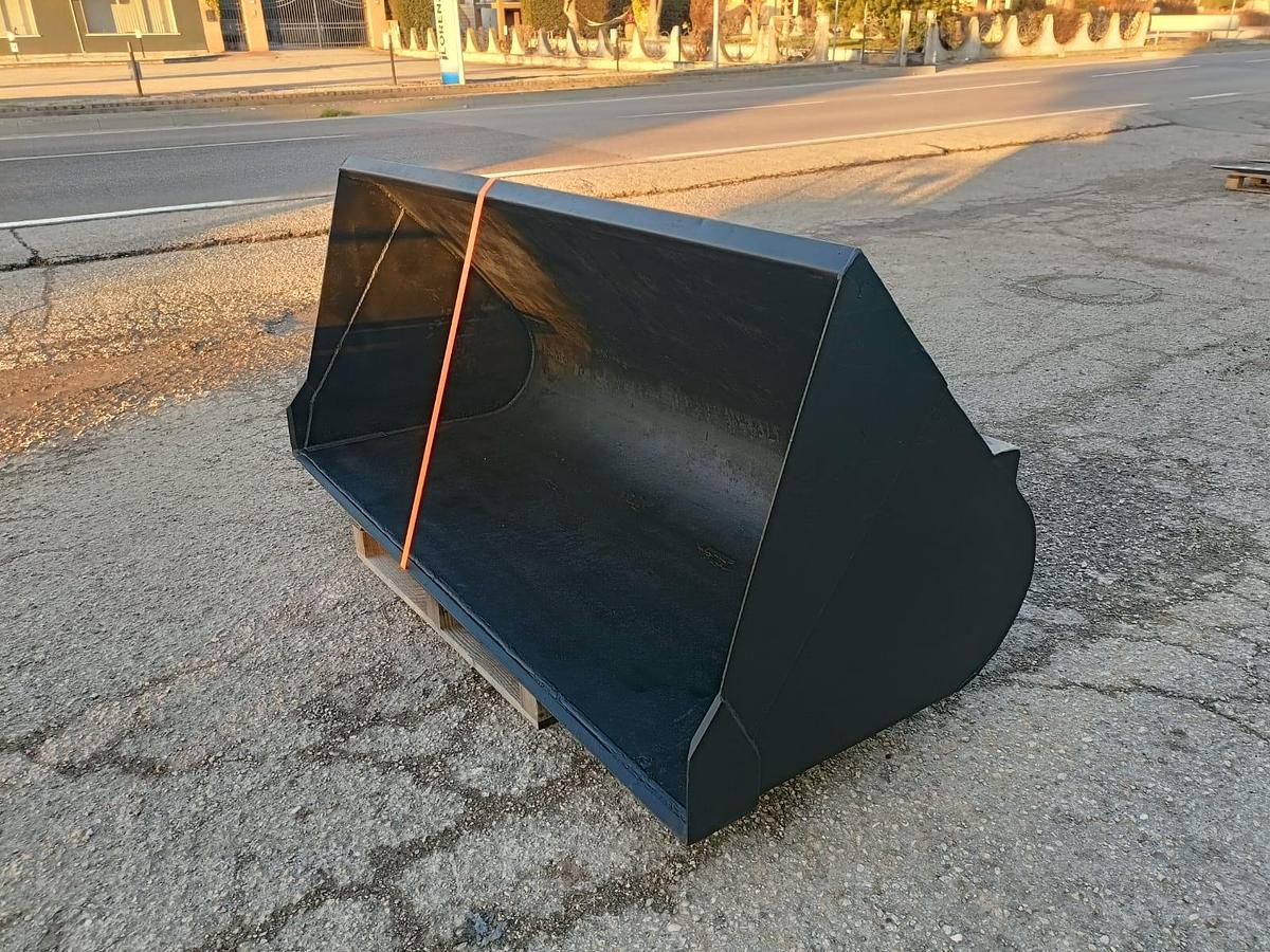 Usato benna usata larghezza 2,40m