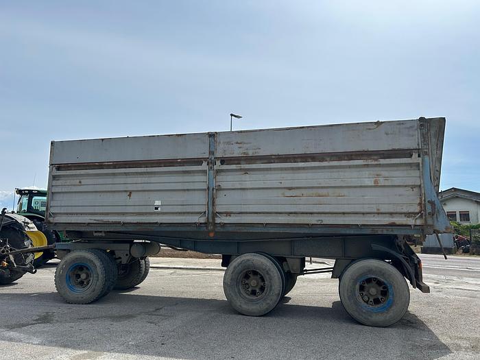 Usato Rimorchio Pagliari 3 assi trilaterale-200 quintali