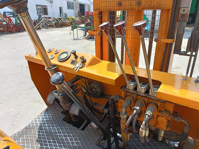 Usato Muletto OM DIM 20 con motore Fiat 4 cilindri