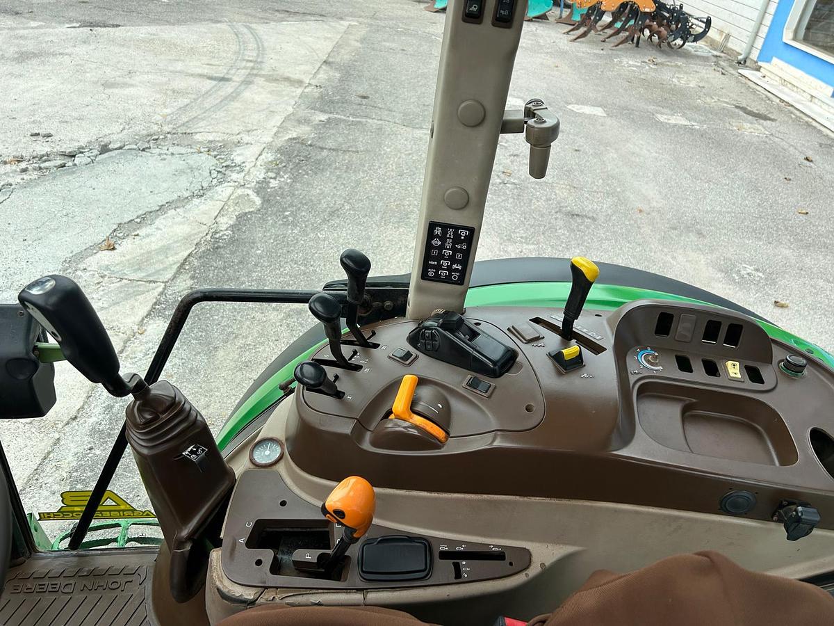 Usato John Deere 5820 caricatore JD631