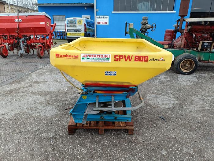 Usato Spandiconcime Gamberini a 2 giranti mod. SPW800