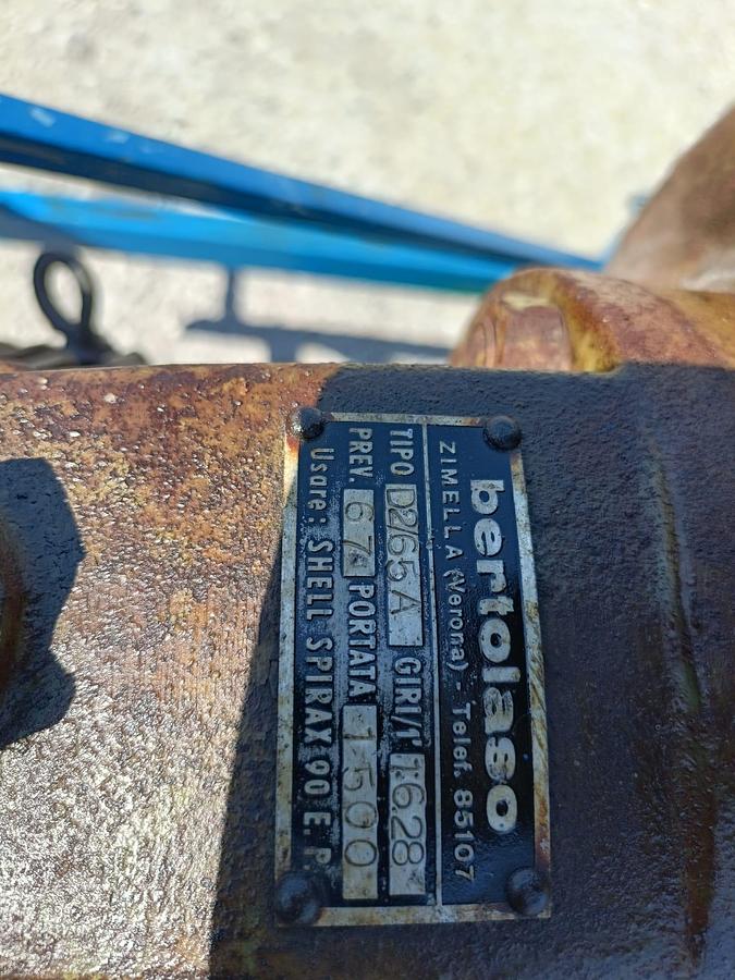 Usato pompa con cavalletto Bertolaso